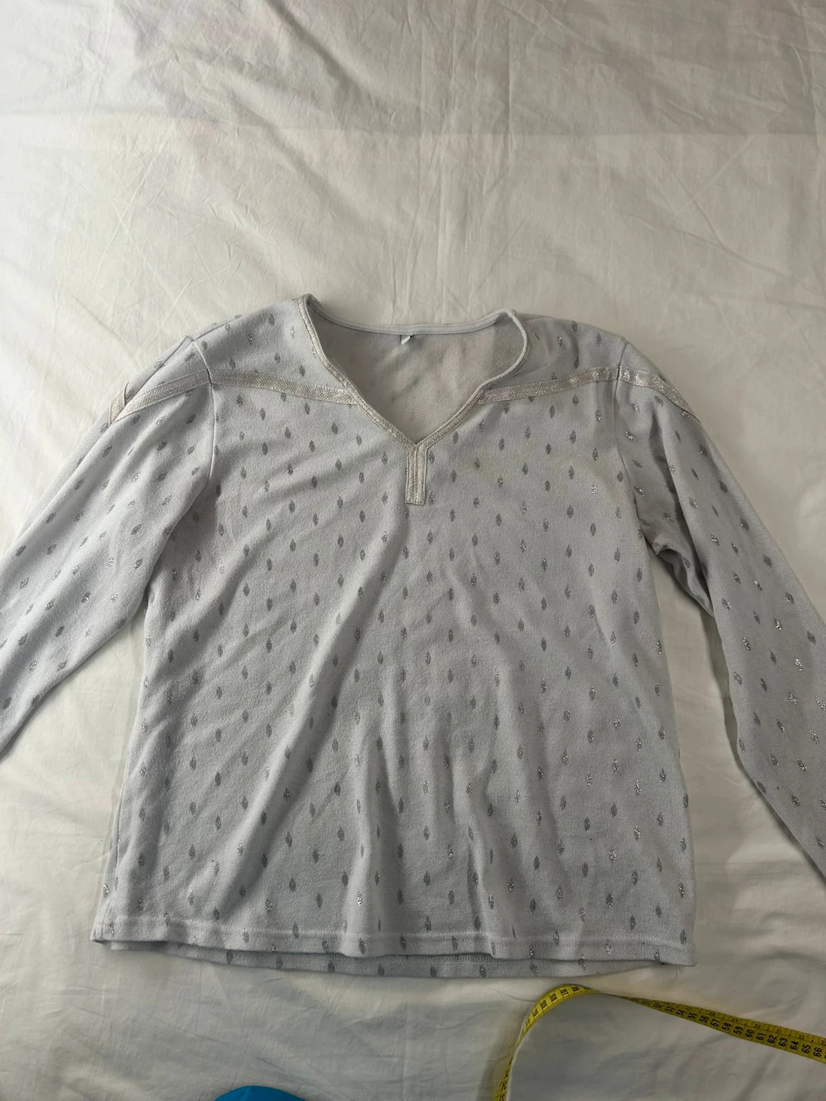 Sweat à col V gris
